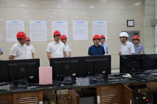 湖南能源監(jiān)管辦黨組成員、副專員劉志成帶隊(duì)督導(dǎo)檢查湖南發(fā)展株洲航電分公司安全生產(chǎn)工作