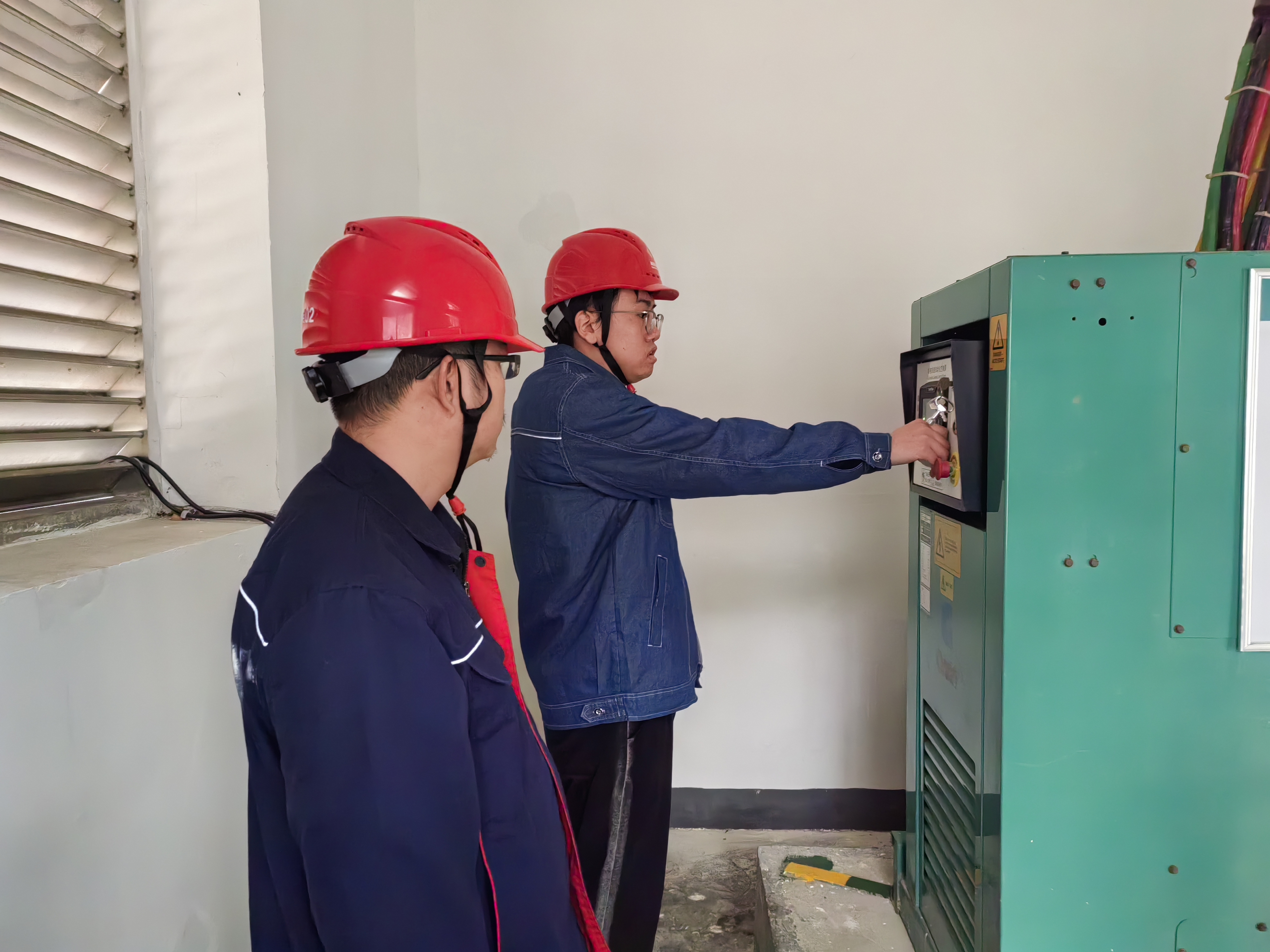 未雨綢繆筑防線 實(shí)戰(zhàn)演練保安全——蟒塘溪水電站圓滿完成全廠停電應(yīng)急演練